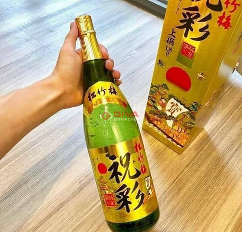 Rượu Sake Vảy Vàng Takara Shozu mặt trời đỏ 1800ml