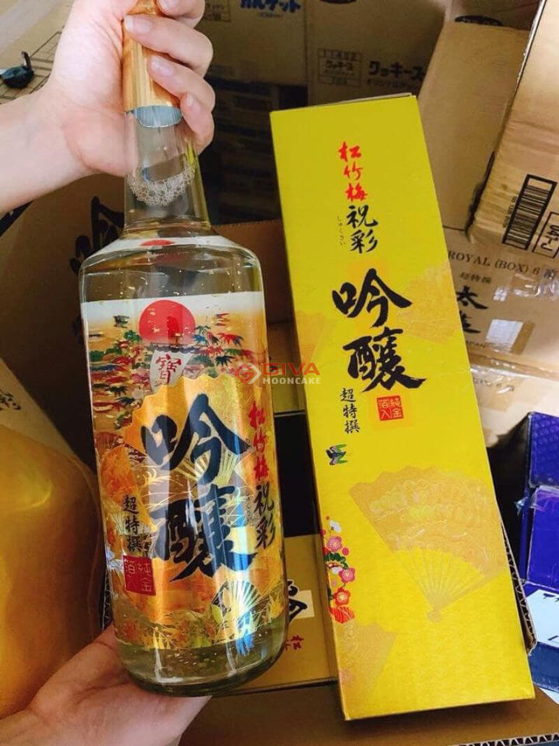 Rượu Sake vẩy vàng Takara Shozu 1.8 lít Nhật Bản
