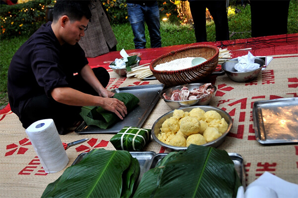 cách gói bánh chưng không bị rách